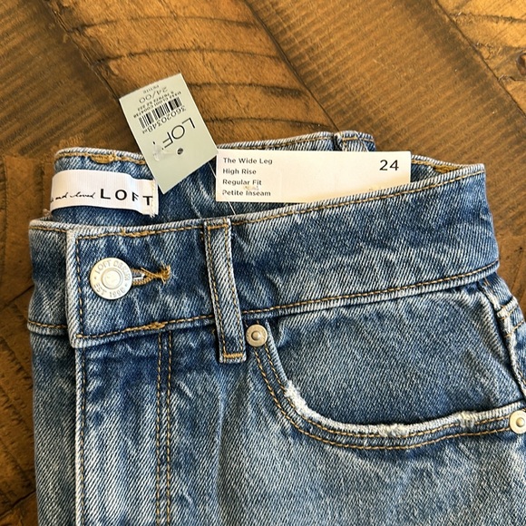 🆕 NWT LOFT High Rise Wide Leg Jean - Size 24 - Picture 2 of 3
